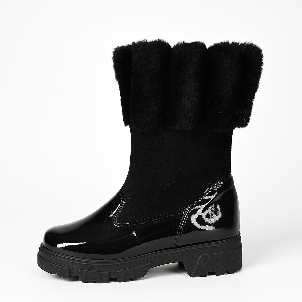 حذاء شتوي Aquatalia LaCie مبطن بالفرو الصناعي باللون الأسود. 38311