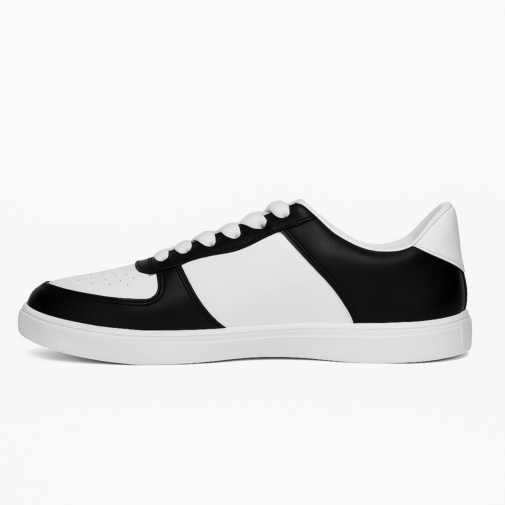 حذاء رياضي Nike Air Force 1 باللونين الأسود والأبيض. 8299