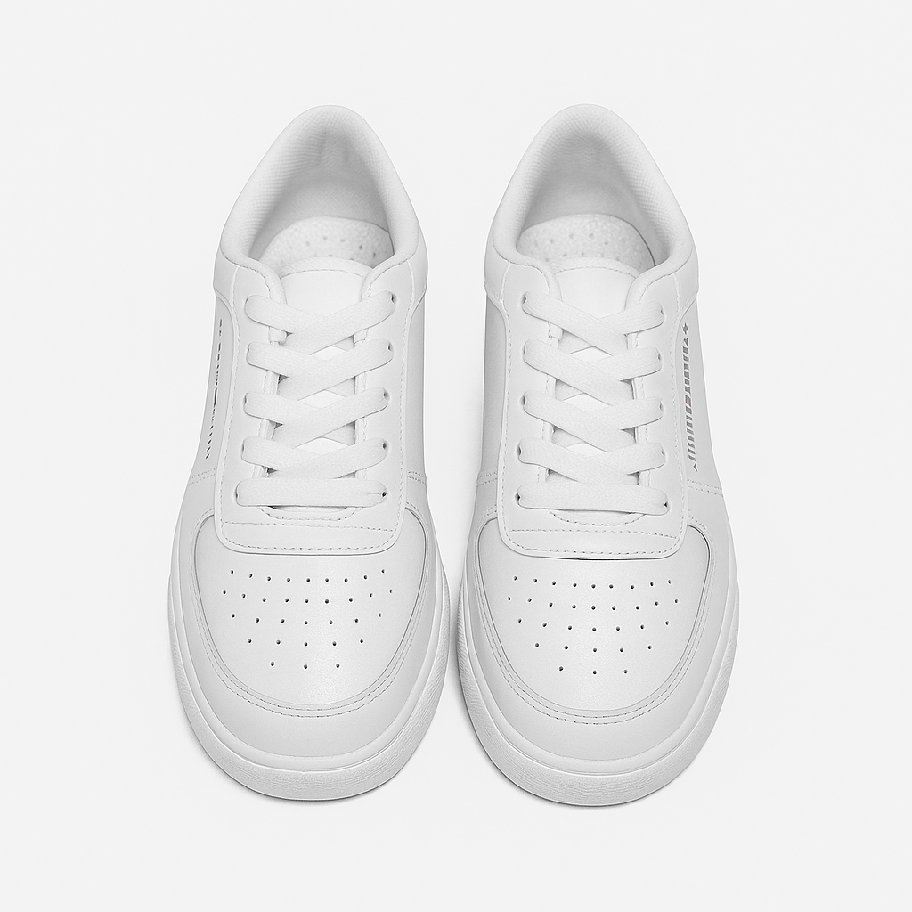 حذاء رياضي تومي هيلفيغر ليليني باللون الأبيض مع كعب أبيض 8273