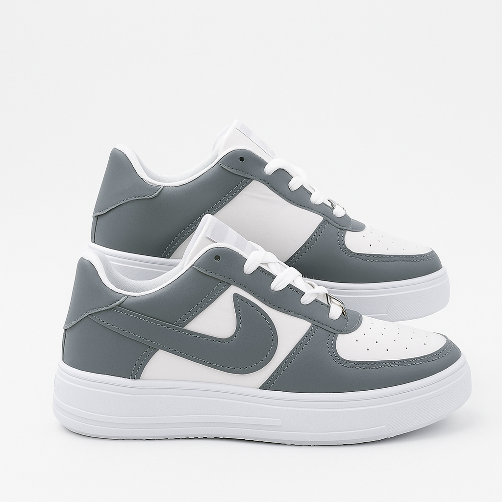 حذاء نايكي اير فورس 1 الرياضي باللونين الرمادي والأبيض. 33914