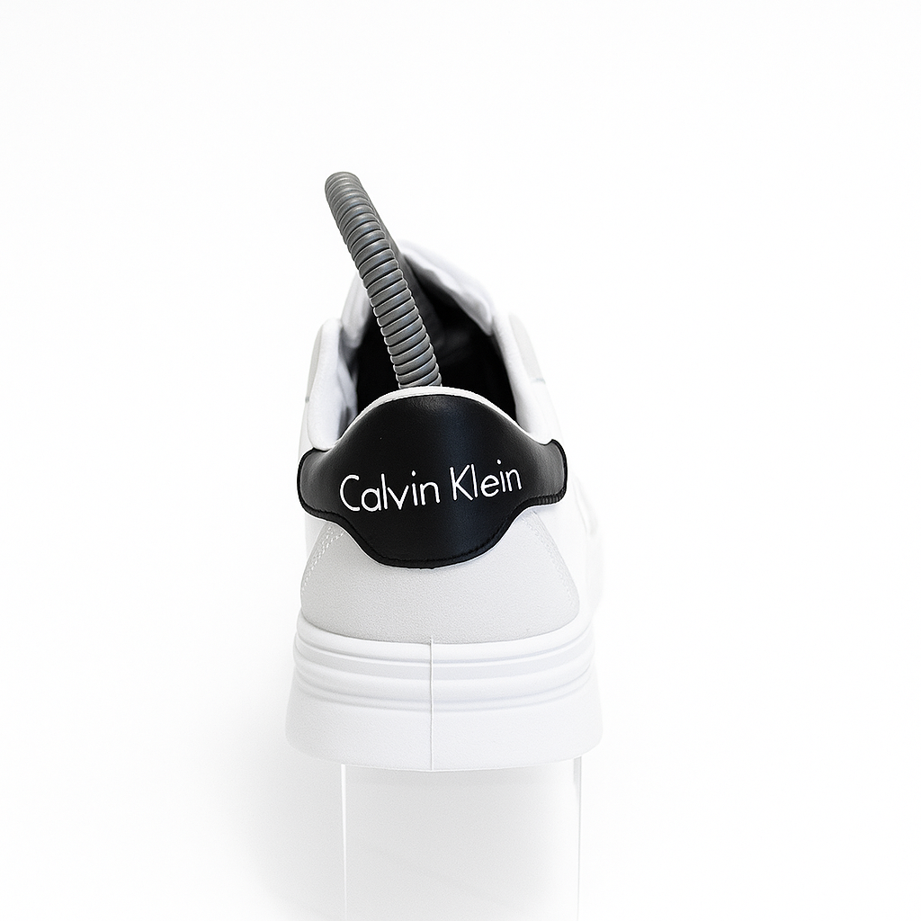 حذاء رياضي من كالفن كلاين جينز. 8183