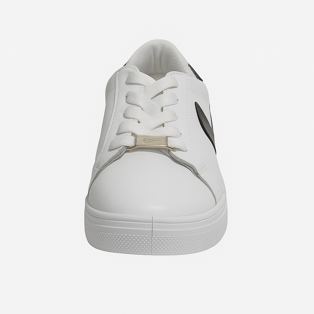 حذاء نايكي رياضي باللونين الأبيض والأسود 36989