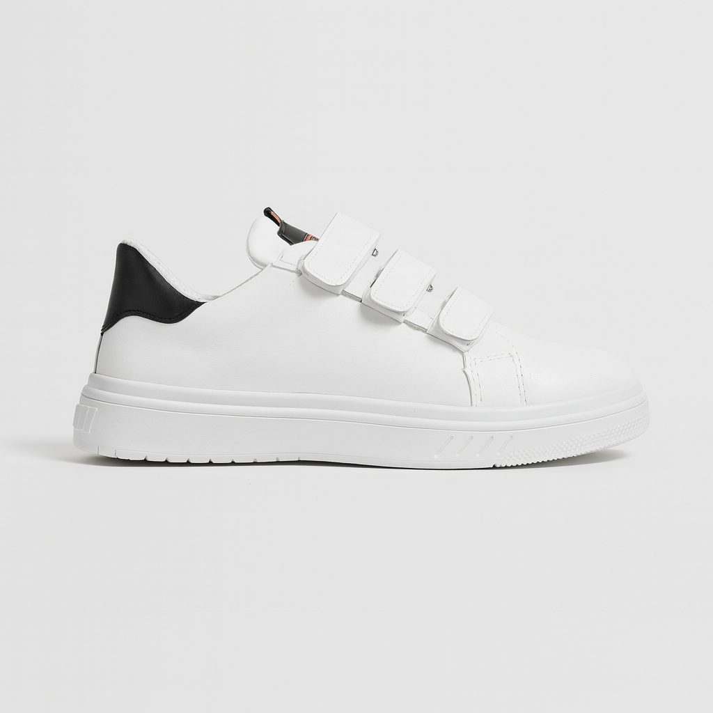 حذاء رياضي تومي هيلفيغر أبيض بشريط فيلكرو للنساء.152058