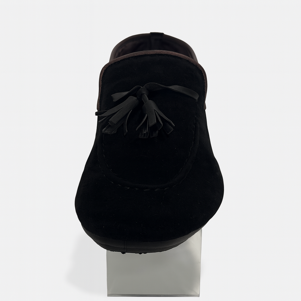 حذاء لوفر UGG Marris من جلد الغزال الأسود بشراشيب. 4990