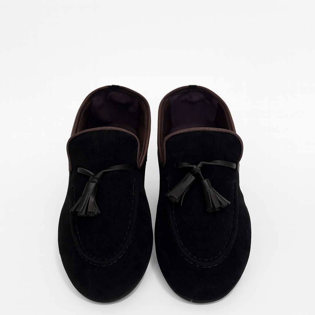 حذاء لوفر UGG Marris من جلد الغزال الأسود بشراشيب. 4990