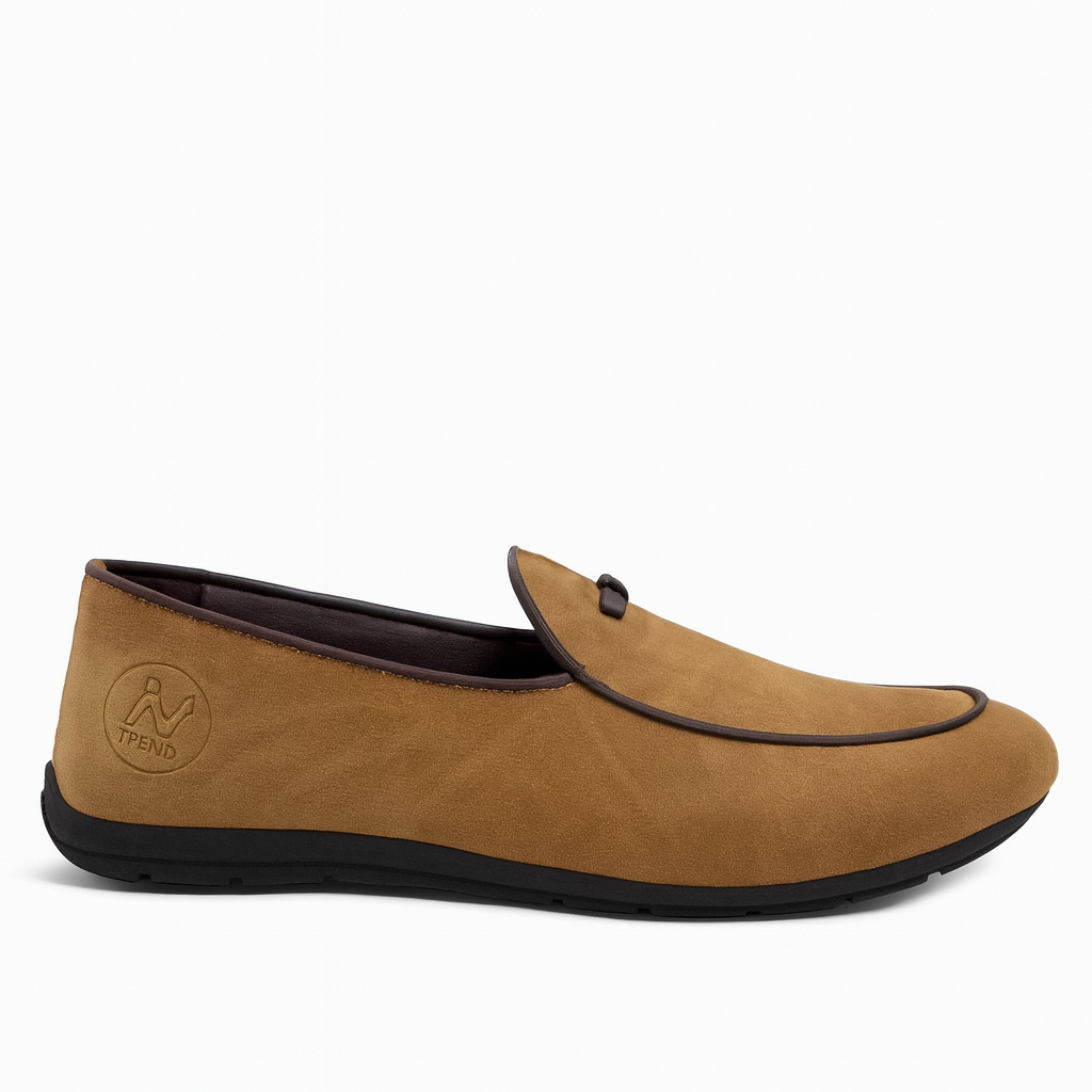 حذاء لوفر من جلد الغزال باللون البيج. 4991