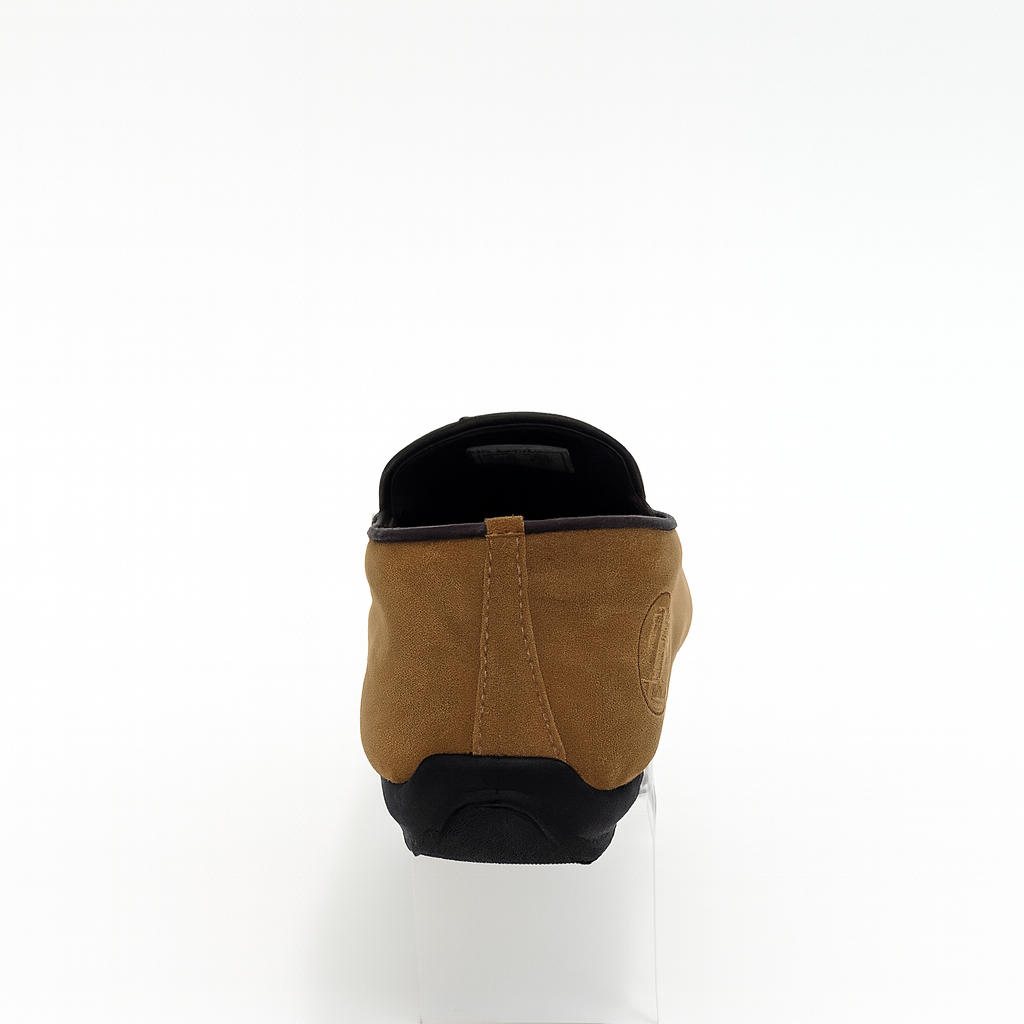 حذاء لوفر من جلد الغزال باللون البيج. 4991