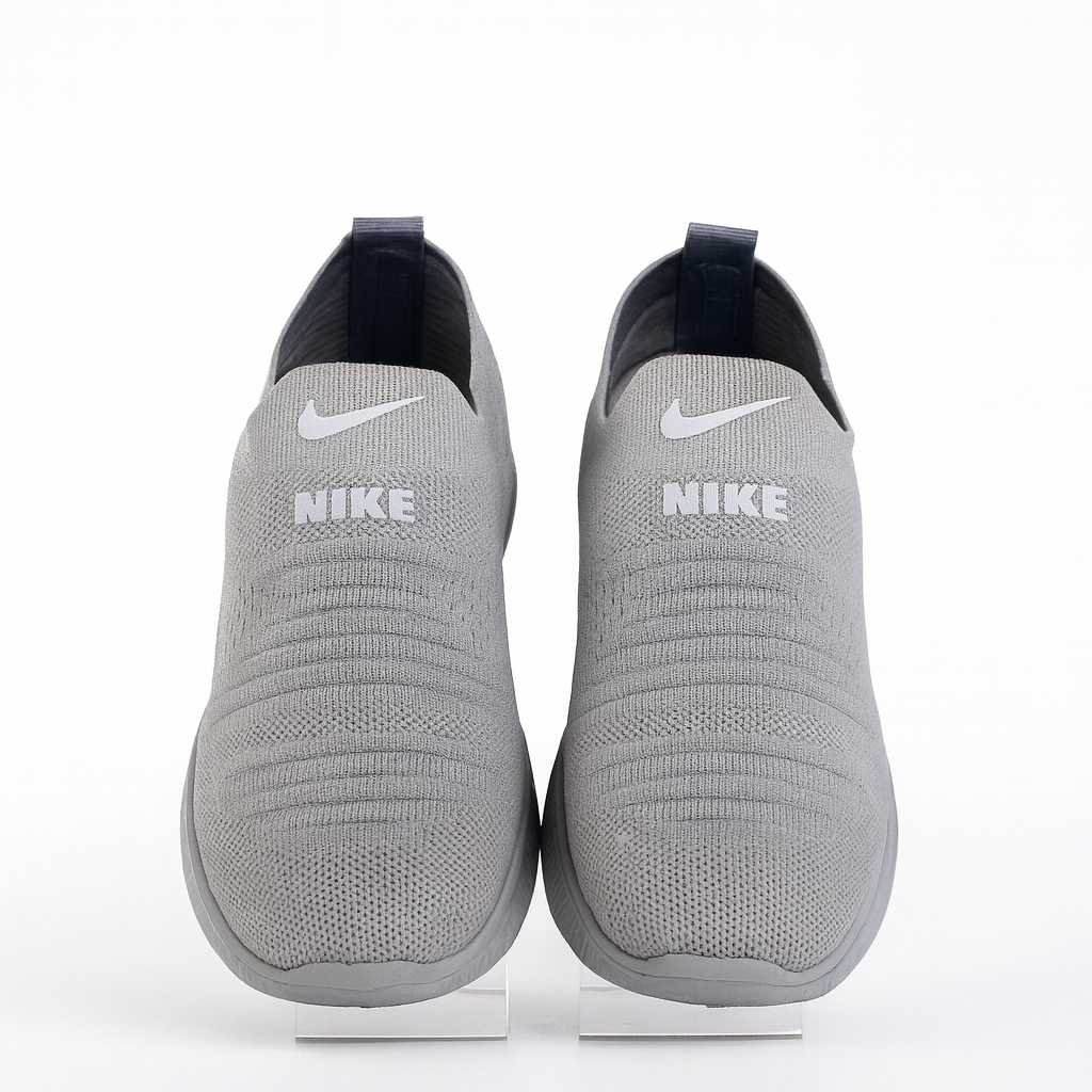 حذاء رياضي سهل الارتداء من سكيتشرز، لون رمادي. 151811