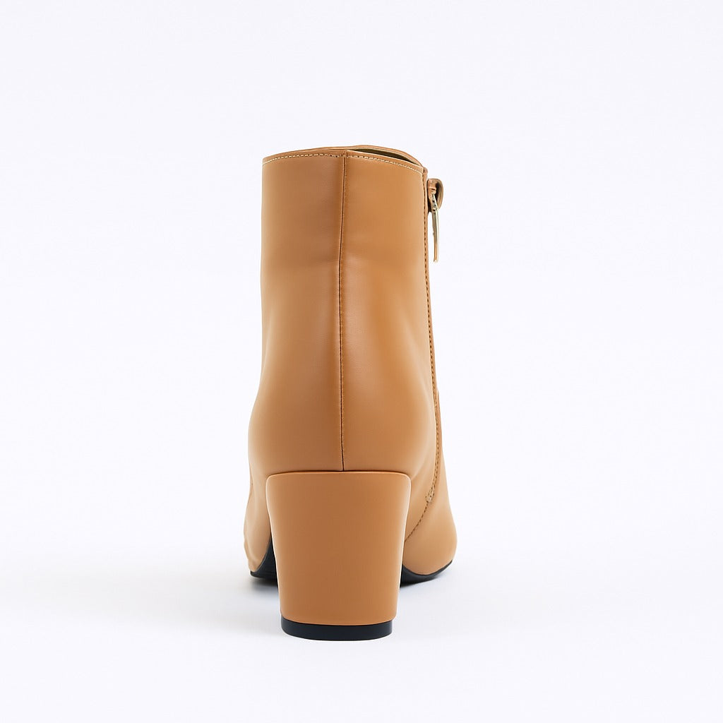 حذاء قصير بني 18313