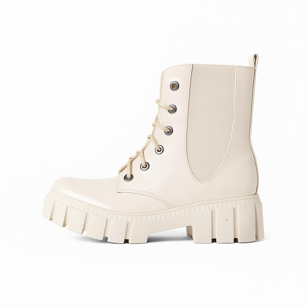 حذاء نسائي من الجلد اللامع باللون البيج بطول الكاحل 18412